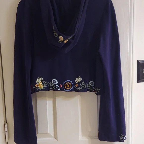 Saturday Sunday Cropped Hoodie Jacket - Picture 6 of 9